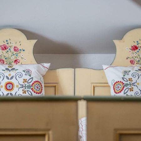 Готель Casa Kraus Crit Екстер'єр фото