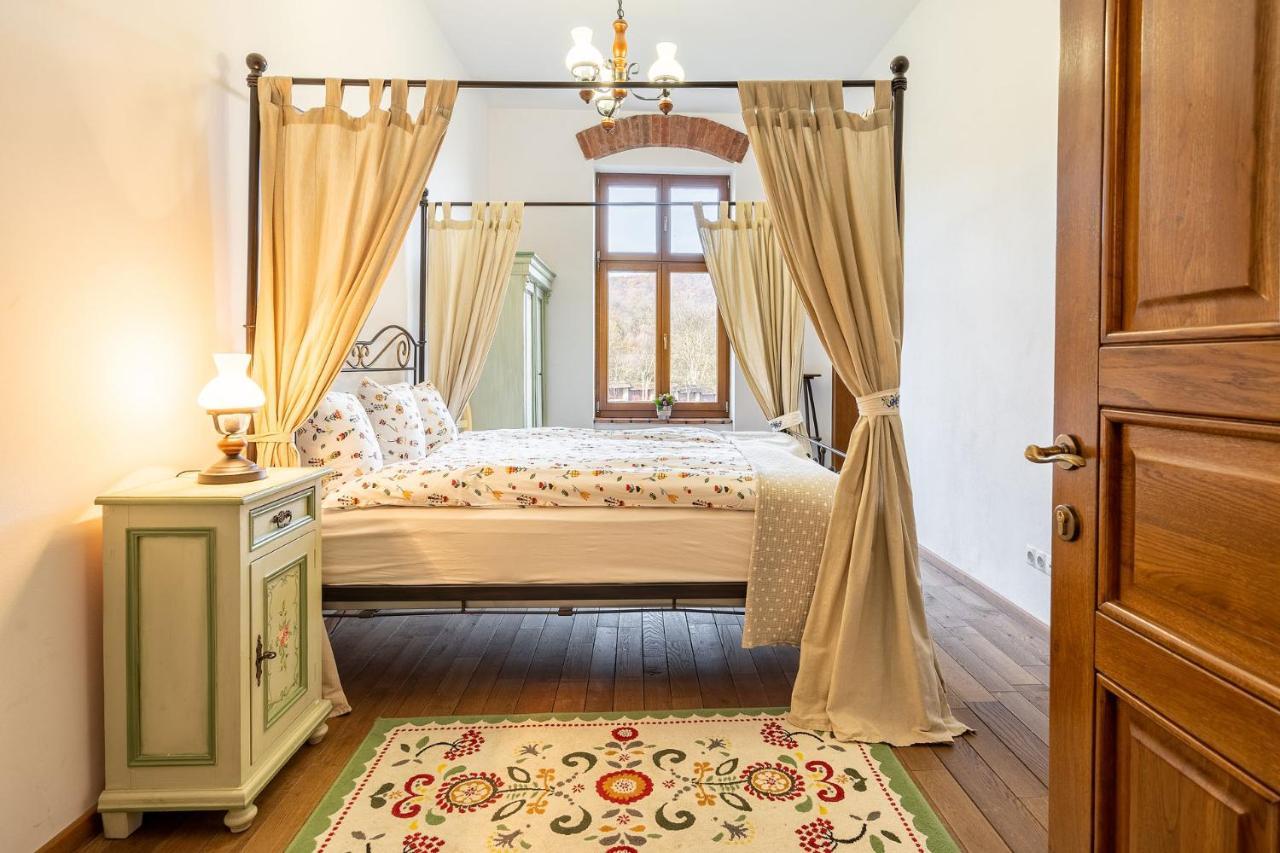 Готель Casa Kraus Crit Екстер'єр фото