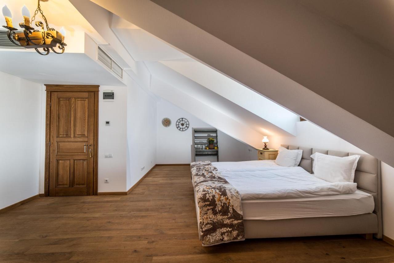 Готель Casa Kraus Crit Екстер'єр фото