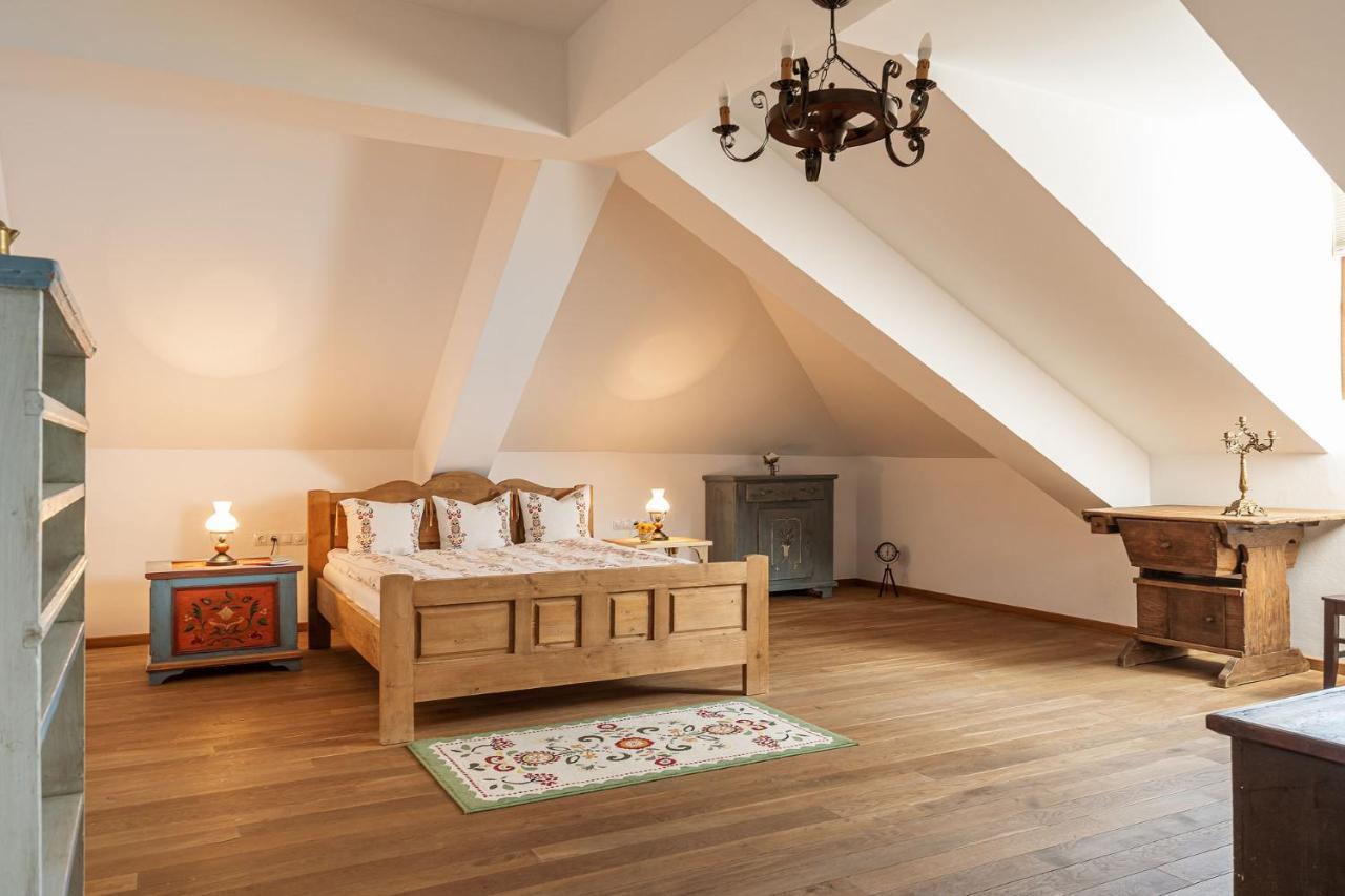 Готель Casa Kraus Crit Екстер'єр фото