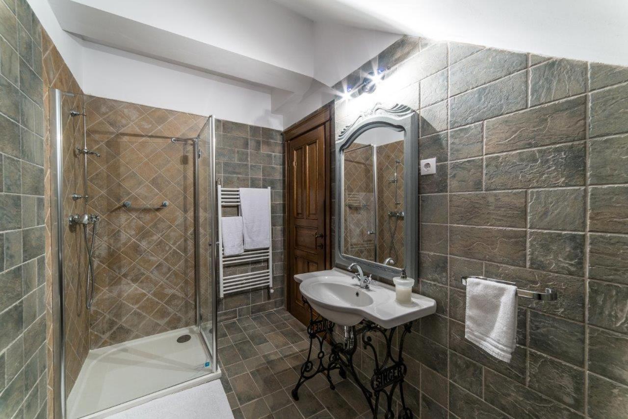 Готель Casa Kraus Crit Екстер'єр фото