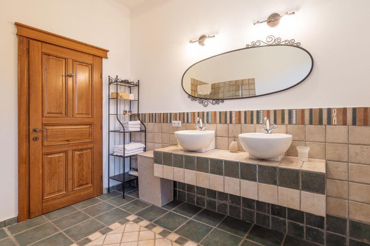 Готель Casa Kraus Crit Екстер'єр фото