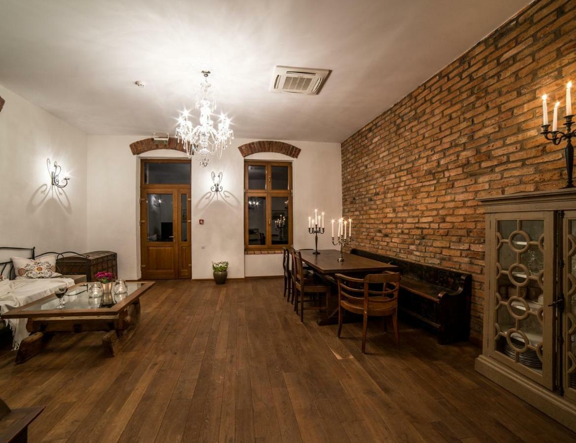 Готель Casa Kraus Crit Екстер'єр фото