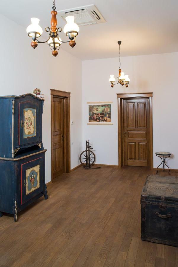 Готель Casa Kraus Crit Екстер'єр фото