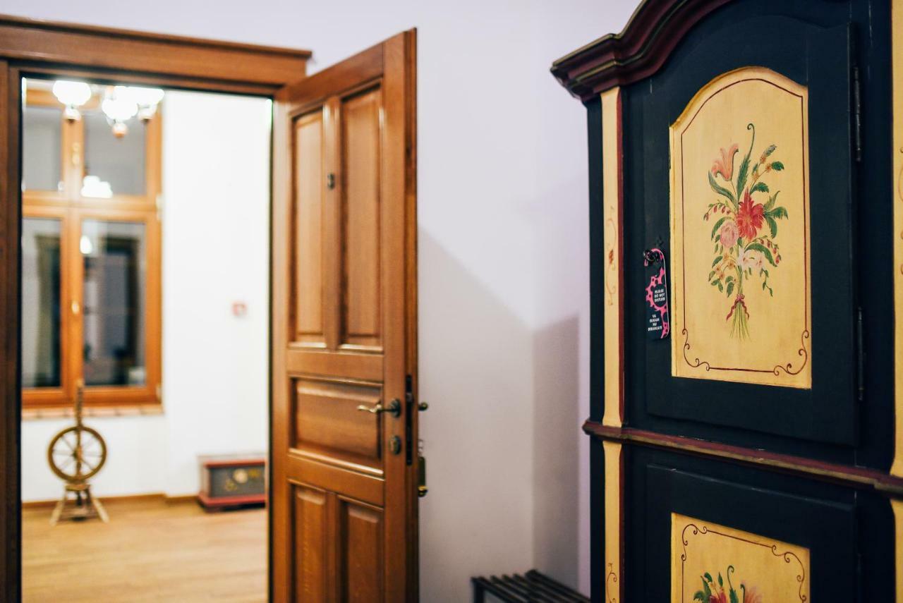 Готель Casa Kraus Crit Екстер'єр фото